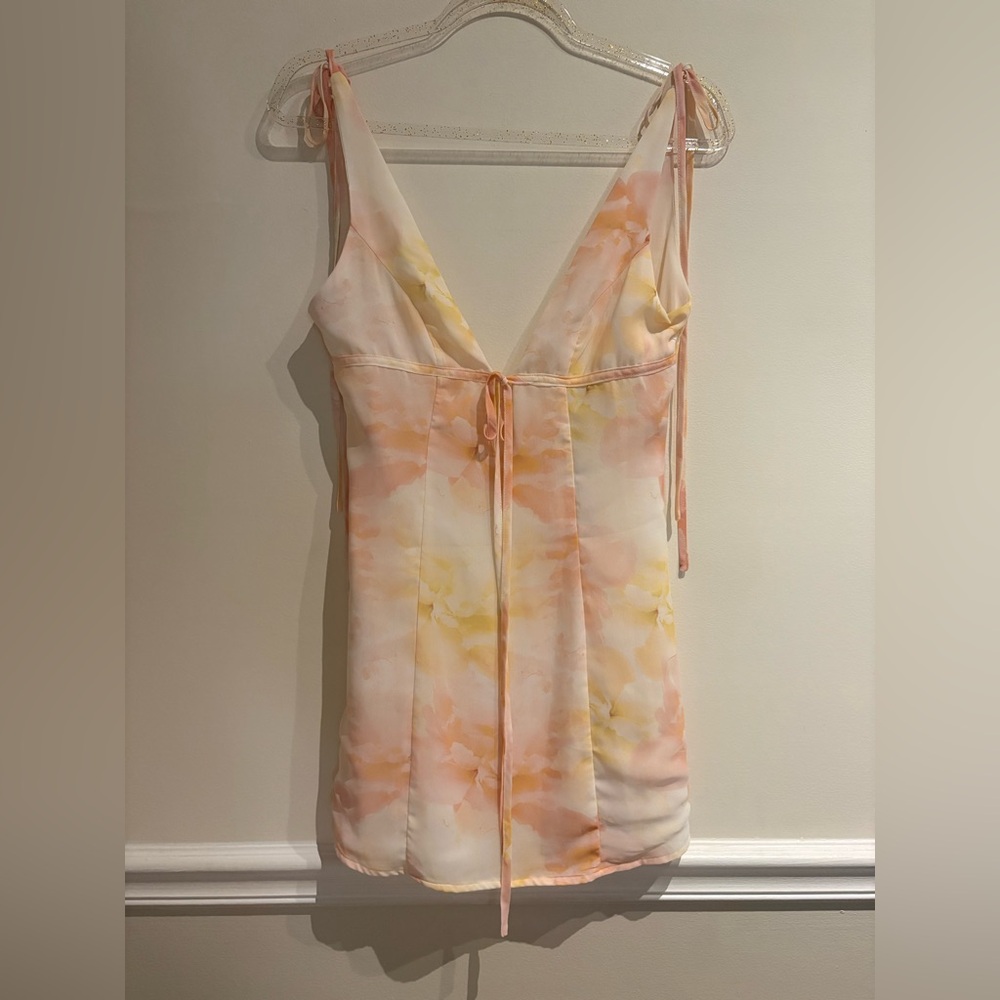 Peppermayo NWOT Alden Mini Dress in Floral Print Size Small US 4 - Picture 4 of 9